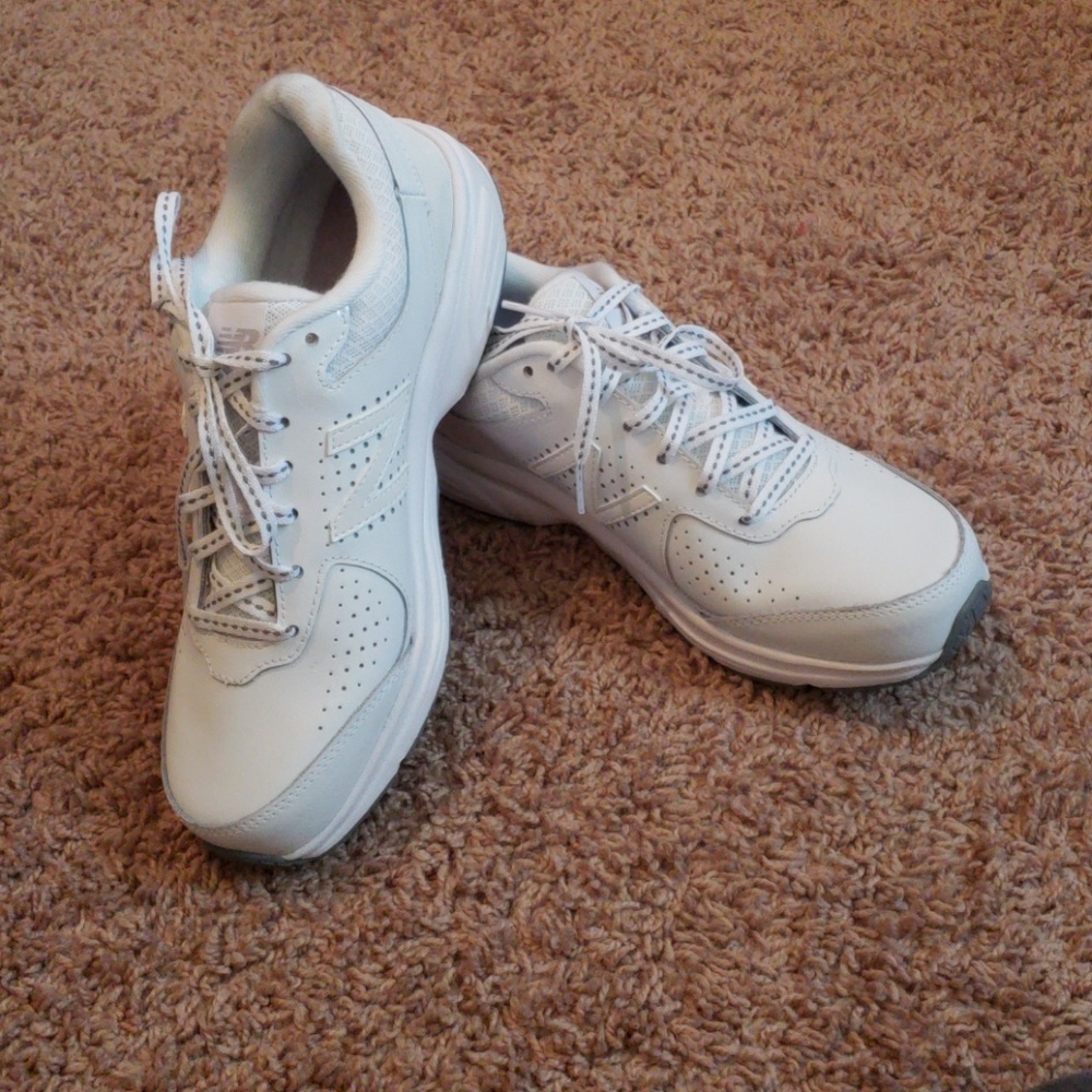 New Balance 411 white leather sneaker